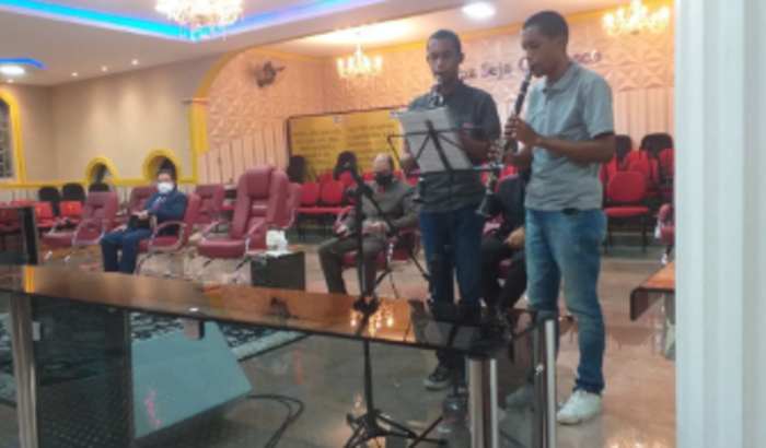 Vaquinha pra mim voltar a tocar clarinete 