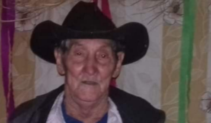 ajude seu Manoel Apolinário a enxergar