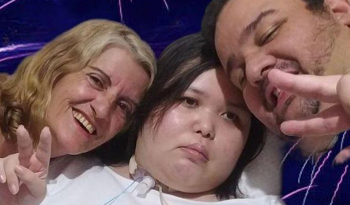 Me ajuda a dar suporte a Karin (minha esposa)