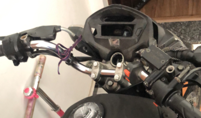 Me ajude com o meu meio de trabalho 