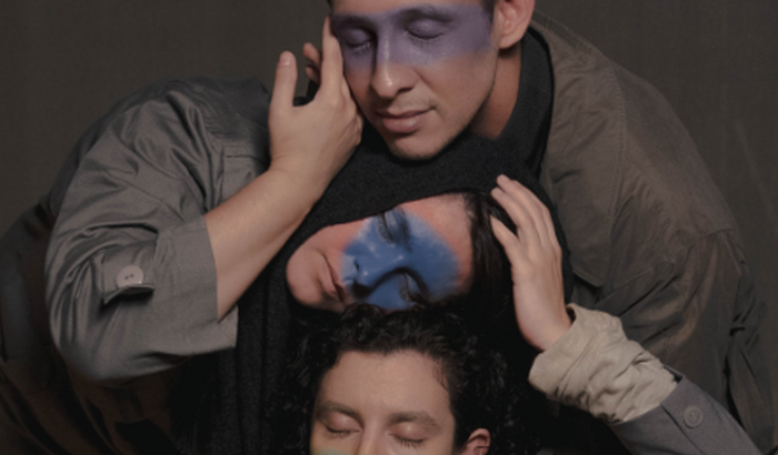 Ajude a Cia Corajosa a voar para Brasilia