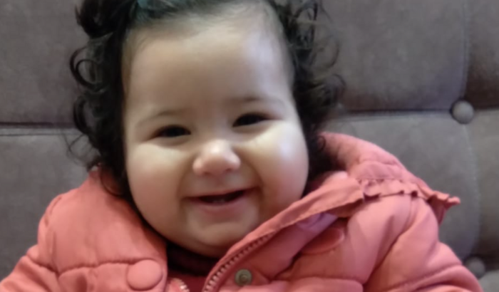 Ajude a Maria Clara a ouvir novamente!