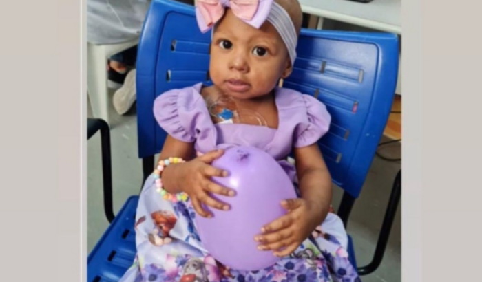 Ajuda pra viagem pra levar os doadores de sangue pra outra cidade . 