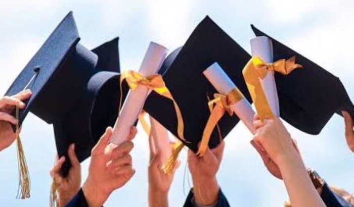 Ajuda para podermos fazer nossa formatura 