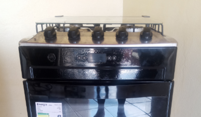 Ajudar um homem com imperfeições sem emprego