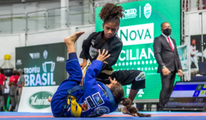 Disputa do campeonato Europeu de jiu jitsu 