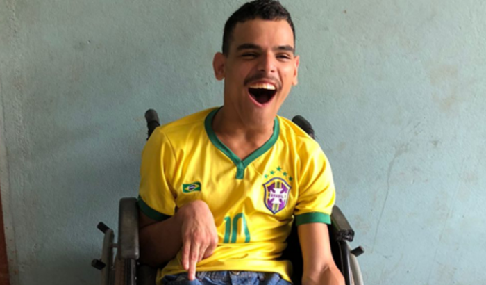 Campanha para custear o tratamento de células tronco para o Marllison Maia