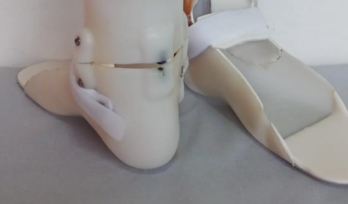 Par de Órteses Articulada Importada Tamarack 