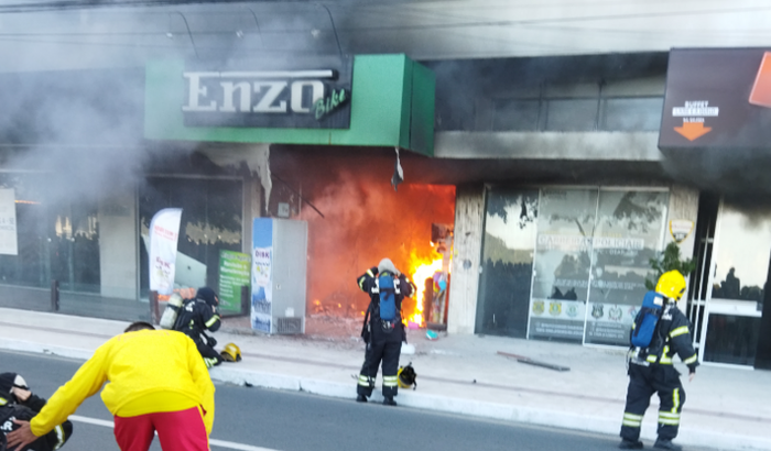Enzo Baki BC Incêndio... 16 anos de loja e perdeu tudo....