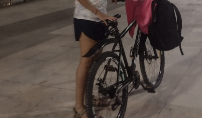 Ajude a ciclista sem bike