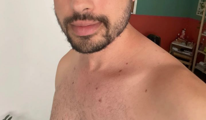 uma camisa para cha cotta