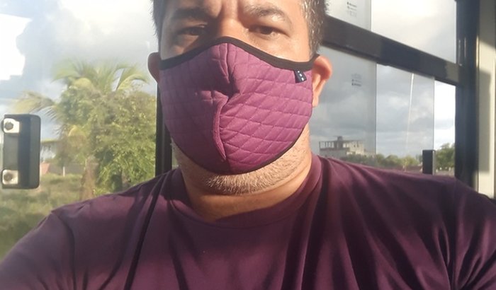 Ajuda o Rosemberg : Comprar o meio de transporte dele.