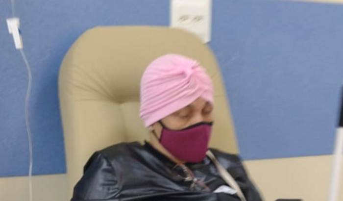 Ajuda para cirurgia de câncer de mama 