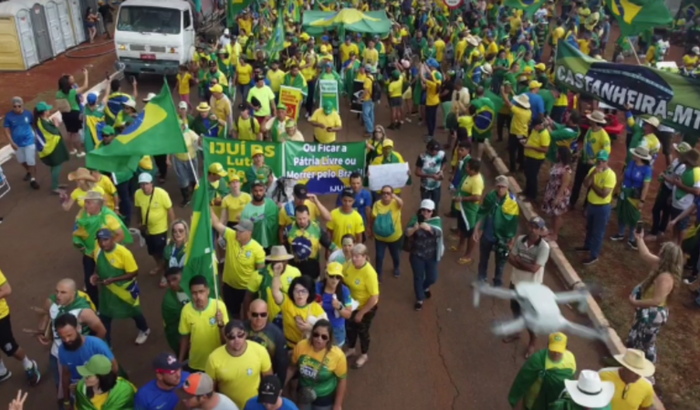Ajuda nas imagens em Brasília 
