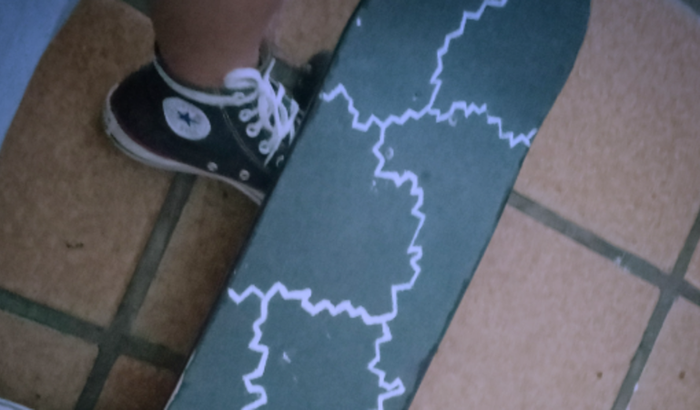 Equipamento de skate para a nana