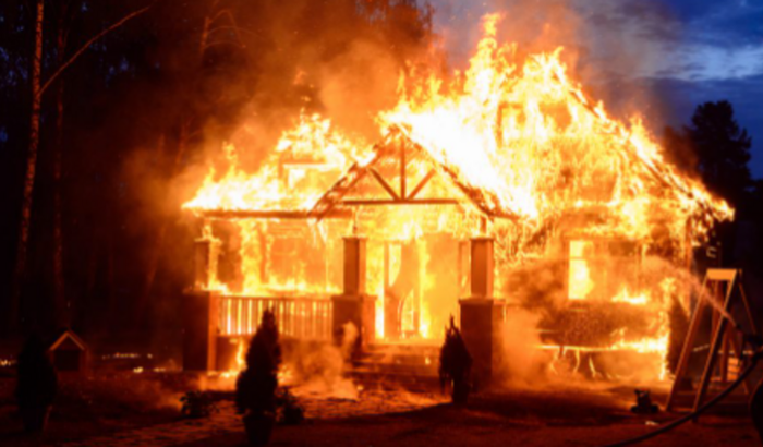 Ajuda para a família de Antônio , após incêndio.