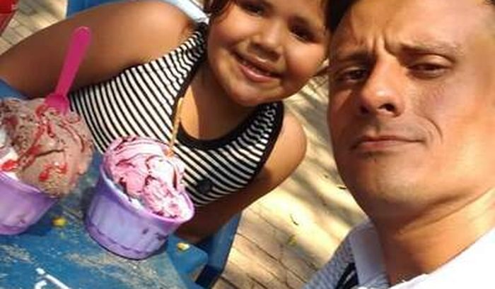 Ajude  um pai a reencontrar sua filha. Que está na bahia e não a vejo a quase 4  anos . 