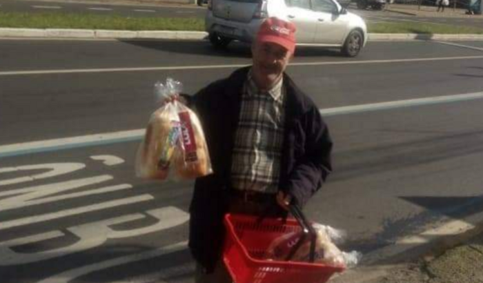 Ajuda para casal de idosos que precisam de alimentos