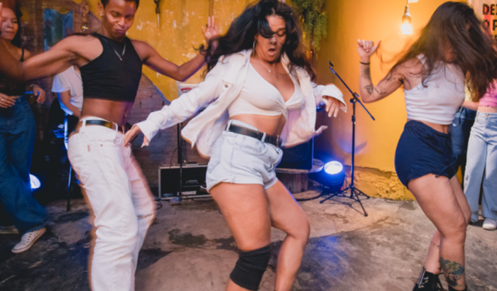 AJUDE UMA PEQUENA ARTISTA A REALIZAR SEU SONHO, A DANÇA!