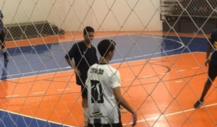 Ajuda o Carlão 