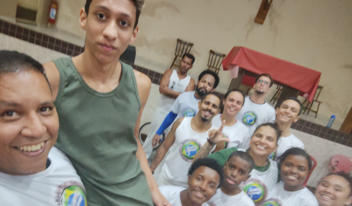 Ajuda ao Projeto Social Vem Jogar Mais Eu