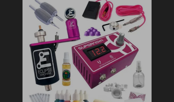 Vakinha para ajudar artista recém desempregado ( e que levou calote da empresa) a comprar materiais de tatuagem