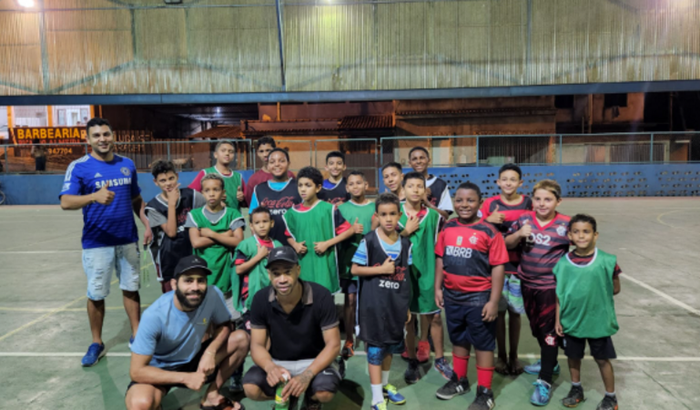 Fazer o bem sem olhar a quem.