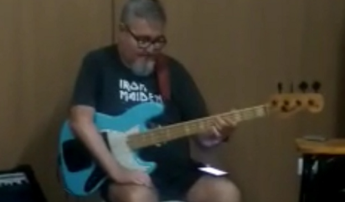 Faça um baixista sorrir