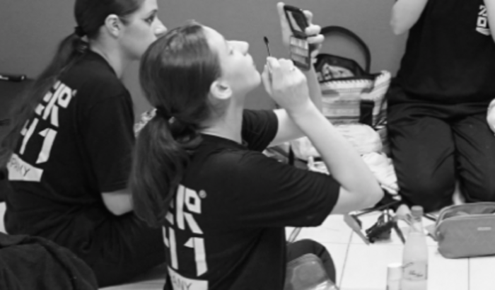 Me ajude a ser uma dançarina internacional !!!