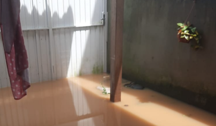 Sou vítima de enchente do bairro brejaru na palhoca