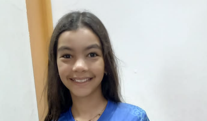 Aninha quer nadar com os golfinhos