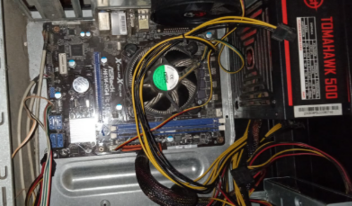 Ajudem o Matheus a trabalhar e estudar para mudar de vida!