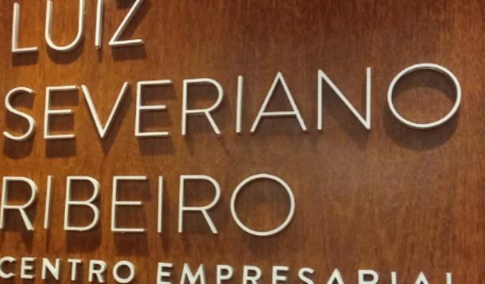 Livro de Ouro - Caixinha de Natal