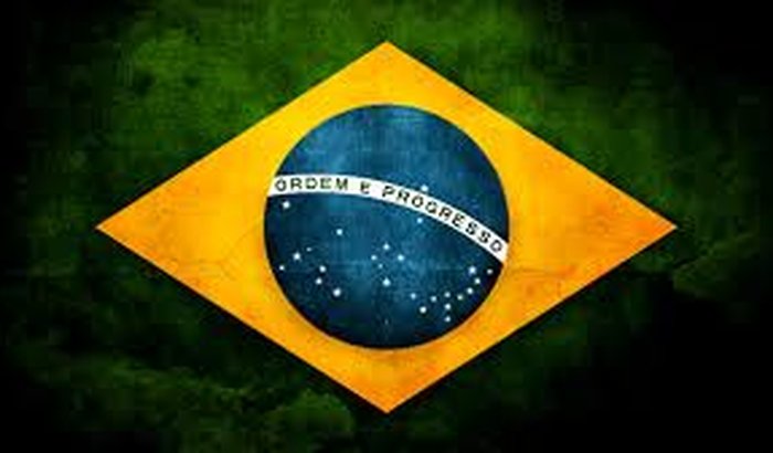 Ajudando Quem Precisa Hoje (Helping Those Who Need It Today)