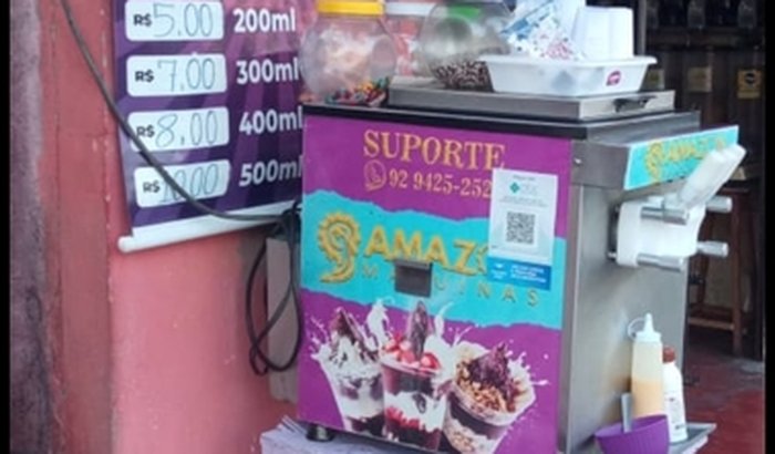 Comprar uma mesa para a máquina de açaí 