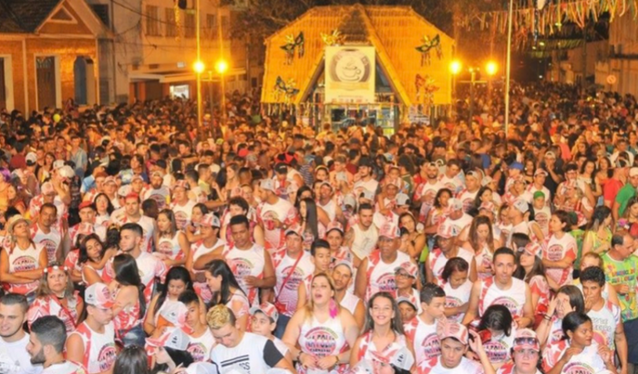 Carnaval Cristina ( bateria imperatriz