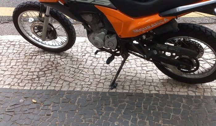 Roubaram a moto da empresa que trabalho, me ajude a pagar