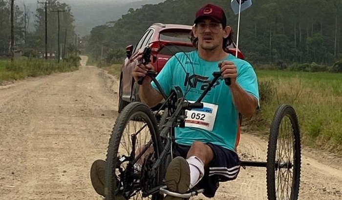 Me ajudem a adquirir uma cadeira de atletismo