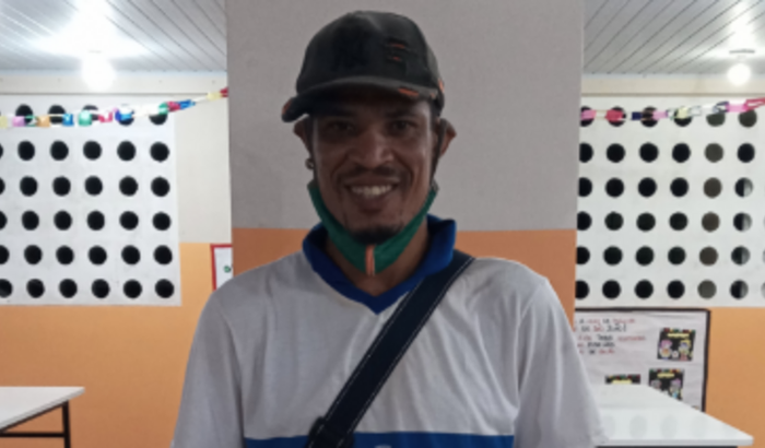 Ajude-me a comprar meu instrumento de trabalho (carro de mão), pois sem ele não consigo sustentar minha família 