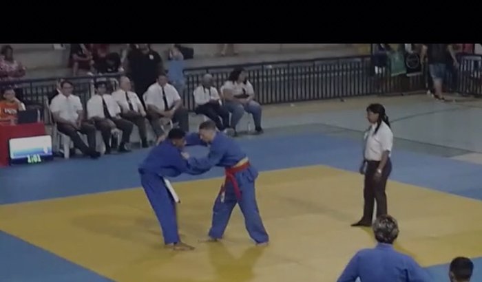 Ajude um atleta de judô chegar em SP