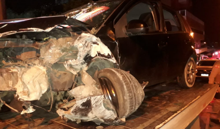 Carro roubado com perca total