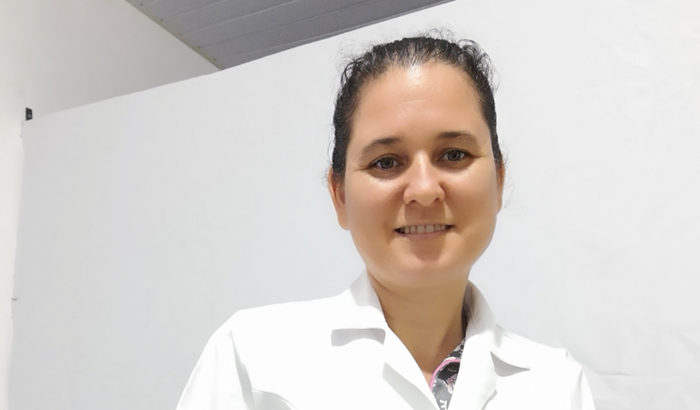 Ajuda a comprar os materiais para iniciar o meu trabalho como massoterapeuta e esteticista 