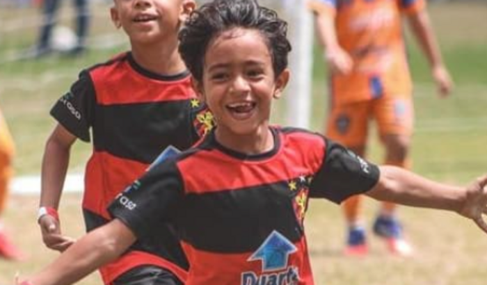 Viagem De Lucas Rafaell Para Representar a seleção Brasileira em Lima no Peru.