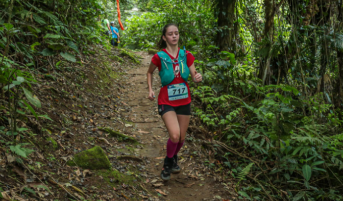Apoie uma atleta juvenil na temporada 2023