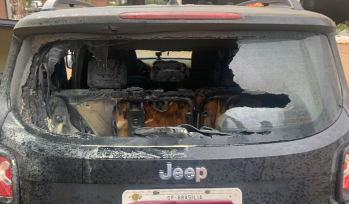 Queimaram meu carro 🚗 na manifestação 