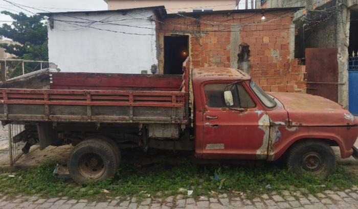 Conserto de um caminhão 