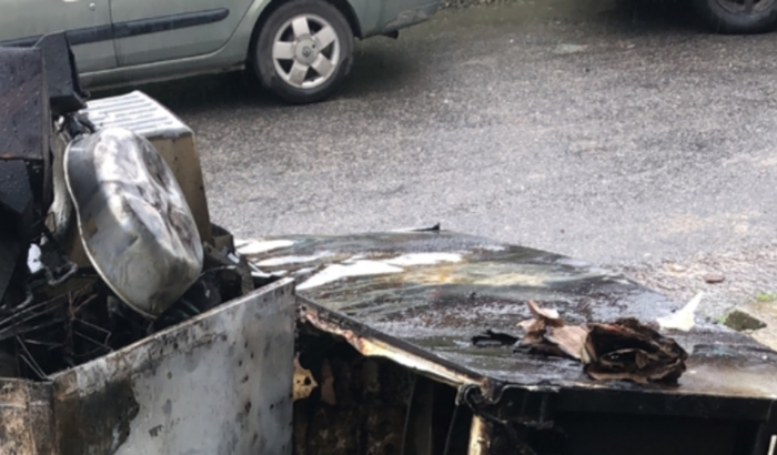 Corrente do Bem (Ajuda pra reforma do meu trailer que pegou fogo)