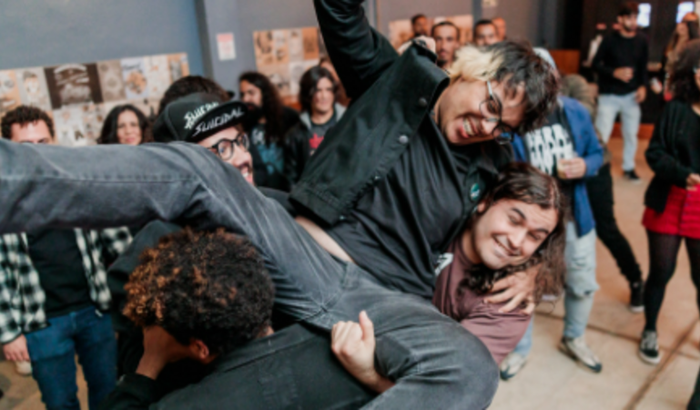 Ajude o Coletivo a continuar atuando!