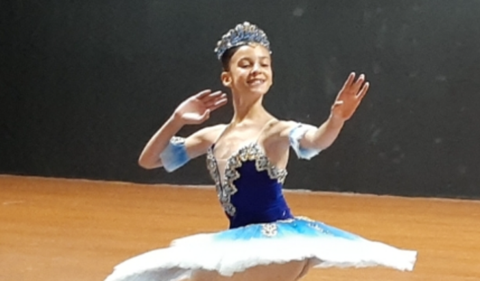 Ana Julya no festival de dança em Florianópolis/ Prêmio Desterro