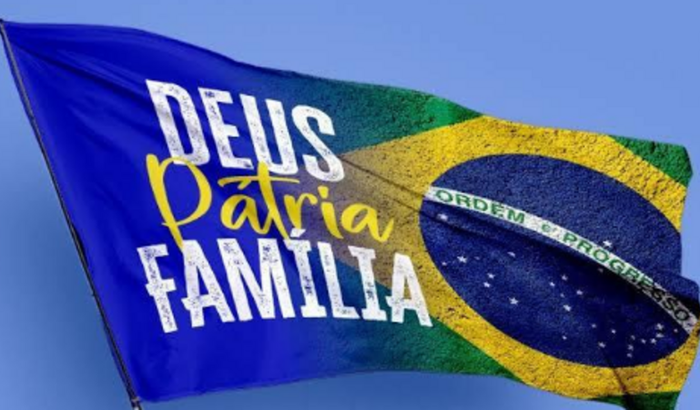 Deus Pátria Família